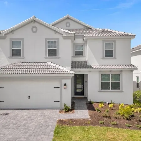 7 Bedrooms- 6 Bathrooms- Champions Gate 9009 St